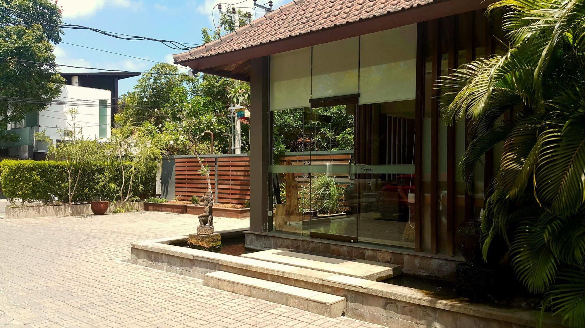 Akara Villa Seminyak Buitenkant foto